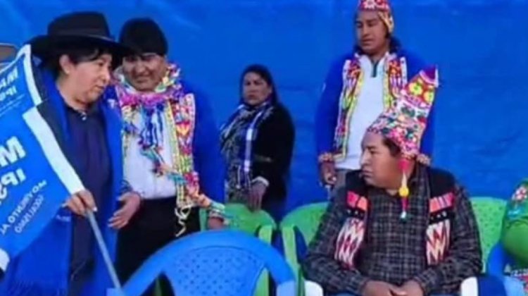 Agresiones contra Martín Choque en evento cultural