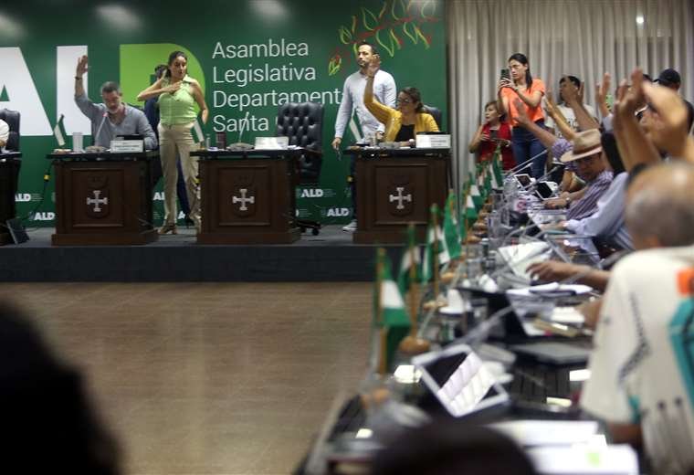 Ley de ausencia temporal aprobada por la Asamblea Departamental de Santa Cruz