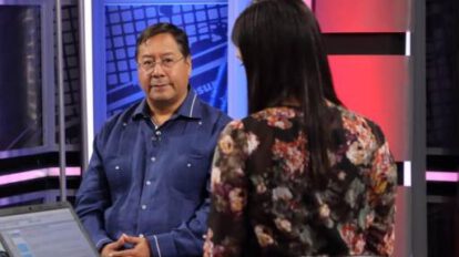 Luis Arce llega a Venezuela para rendir homenaje a la memoria de Chávez