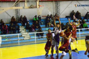 Saracho y Saavedra triunfantes en el básquetbol de Primera de Honor
