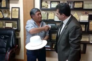 Disculpas a la Diablada Urus por el alcalde de Cochabamba Manfred Reyes Villa