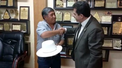 Disculpas a la Diablada Urus por el alcalde de Cochabamba Manfred Reyes Villa