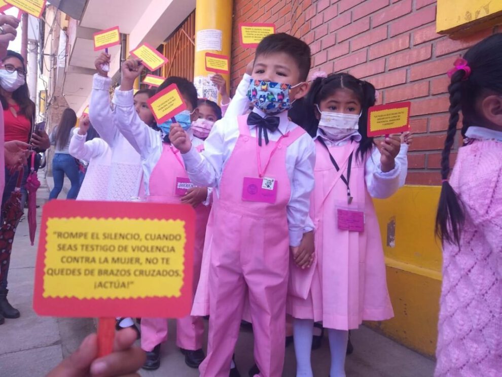 Niños del kínder Rodolfo Soria Galvarro en el Día Internacional de la Mujer