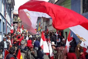 Manifestación de Comcipo durante el paro de 72 horas en Potosí