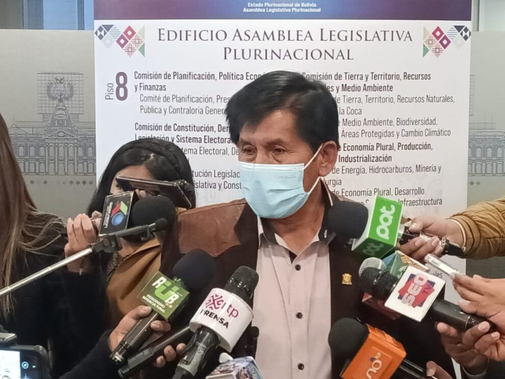 Movilización de maestros en Bolivia según Félix Ajpi