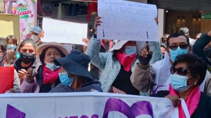 Asociación de Personas con Cáncer y Familiares en movilizaciones por la Ley del Cáncer en Bolivia