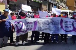Aprobación del reglamento de la Ley del Cáncer causa protestas en La Paz