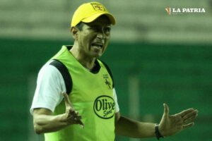 José Peña asume como nuevo entrenador de Libertad Gran Mamoré