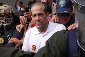 Luis Fernando Camacho convoca a elecciones internas de Creemos