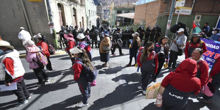Movilizaciones del Magisterio Urbano en Bolivia