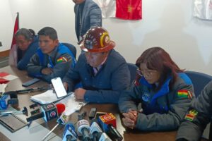 Hilarión Mamani denuncia amenazas a su familia