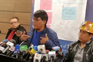 Héctor Arce enjuicia a Rolando Cuellar por difamación