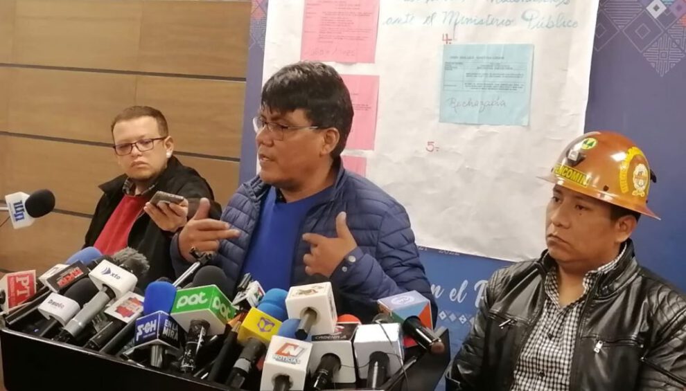 Héctor Arce enjuicia a Rolando Cuellar por difamación