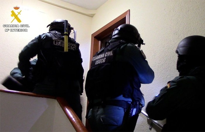 La maleta boliviana y la estafa desmantelada por la Guardia Civil Española