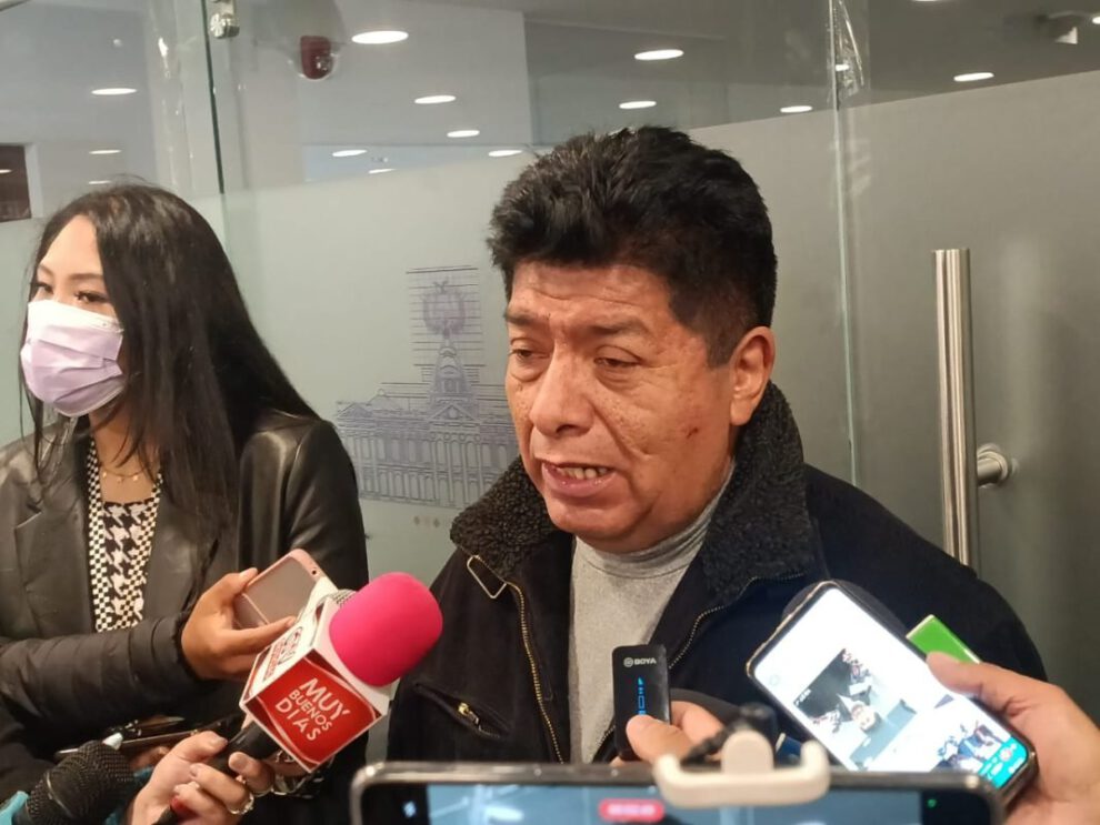 Diputado Ramiro Venegas critica la industrialización de litio