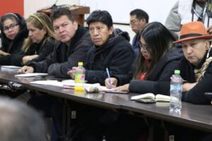 Diálogo entre maestros y Gobierno sobre educación en Bolivia