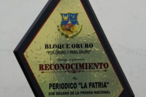 Reconocimiento a LA PATRIA por sus 104 años