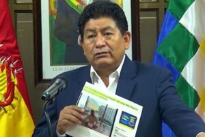 Ministro de Obras Públicas, Edgar Montaño, responde a acusaciones