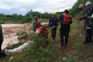 Fallece hombre de la tercera edad tras ser arrastrado por el río