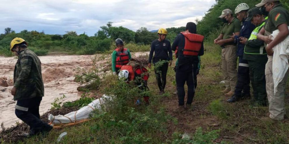 Fallece hombre de la tercera edad tras ser arrastrado por el río