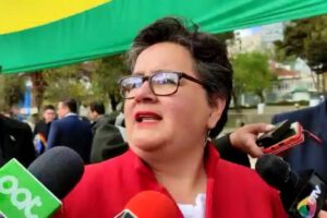 Descuentos al magisterio por parte de la ministra de Trabajo, Empleo y Seguridad Social, Verónica Navia Tejada