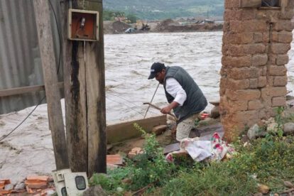 Aumento de agua por intensas lluvias en Santa Cruz