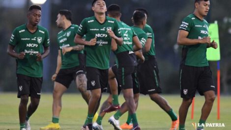 Selección de Bolivia rinde examen contra Uzbekistán en partido amistoso