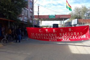 Bloqueo en la frontera con Argentina por maestros