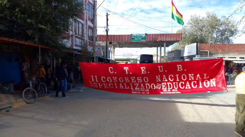 Bloqueo en la frontera con Argentina por maestros