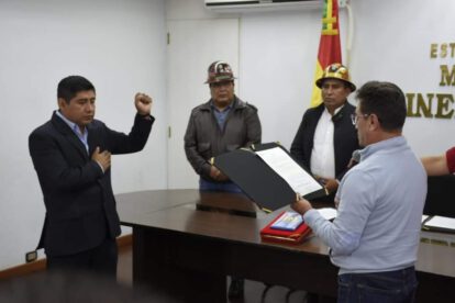 Rolando Marcial Yujra Segales es posesionado como el nuevo Director General del Fondo de Financiamiento para la Minería
