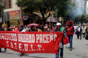 Paro de maestros en La Paz durante una marcha