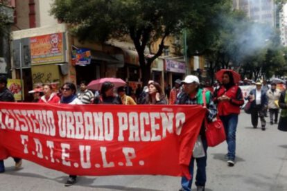 Paro de maestros en La Paz durante una marcha