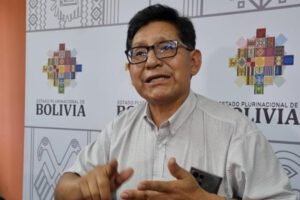 Protesta de maestros en Bolivia según el ministro de Educación, Edgar Pary