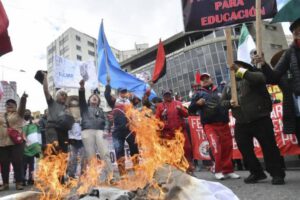 Protestas de maestros en todo el país