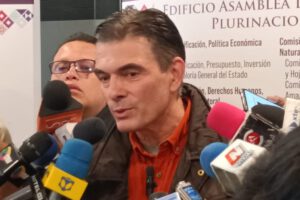 Estado Plurinacional según senador Rodrigo Paz