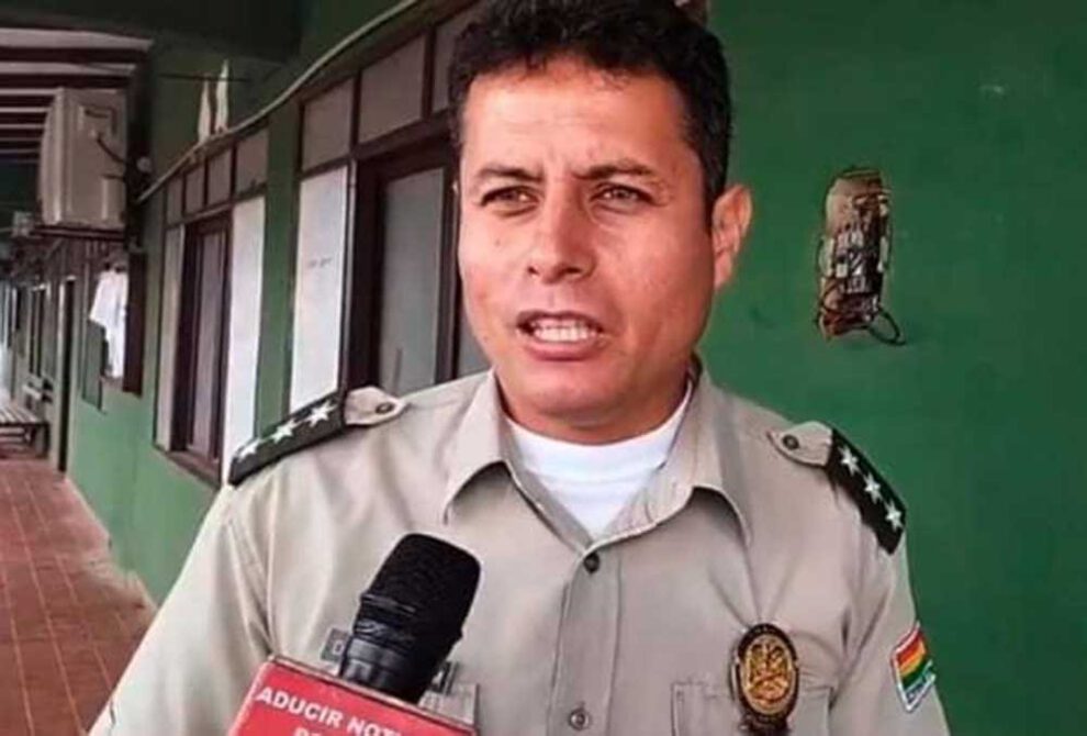 Capitán de Policía Edmand Lara acusado por uso indebido de influencias