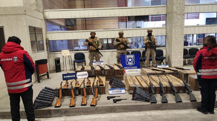 Incautación de rifles en Chile