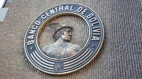 Logo del BCB en su edificio principal