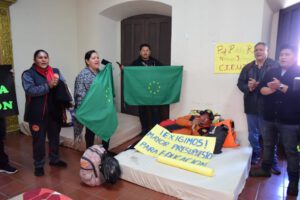 Huelga de hambre maestros en Bolivia