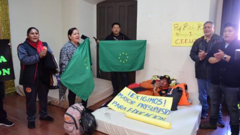 Huelga de hambre maestros en Bolivia
