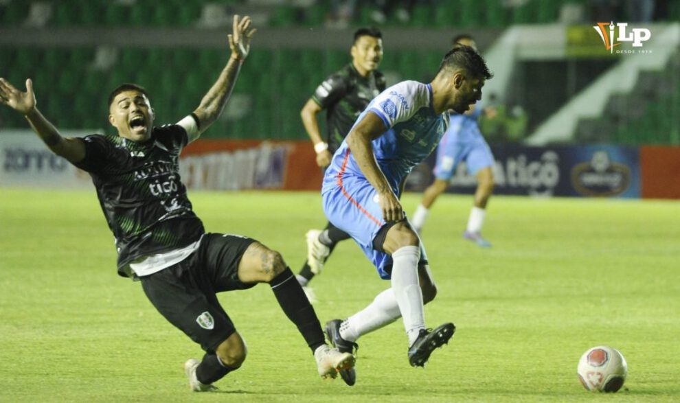 Blooming vs Real Tomayapo en el Campeonato División Profesional