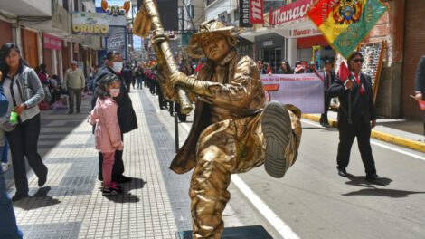 Estatua Viviente Oruro