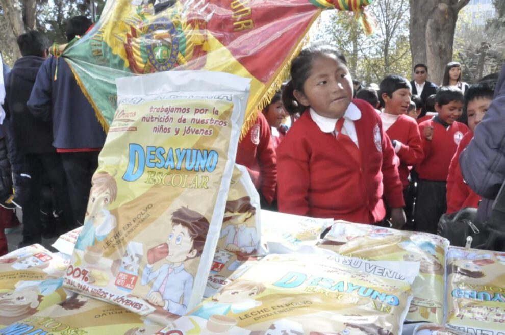 Desayuno escolar en la Alcaldía de Oruro