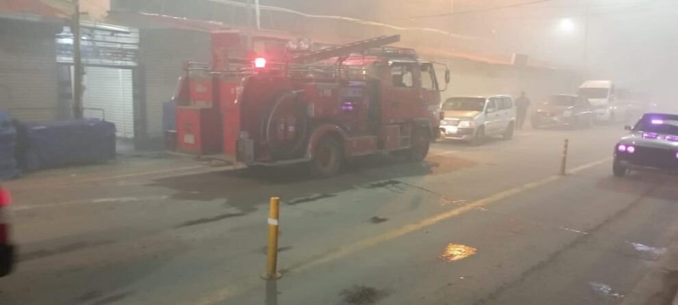 Incendio en el mercado Campero en Oruro
