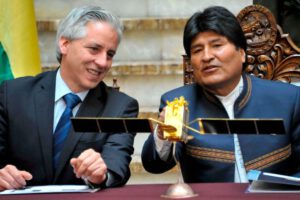 Álvaro García Linera aclara a Evo Morales que no es su enemigo