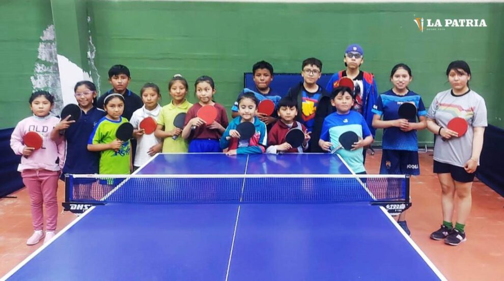 Liga Departamental de tenis de mesa con buena cantidad de participantes