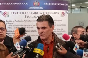 Informe oral al ministro de Economía sobre la Gestora Pública