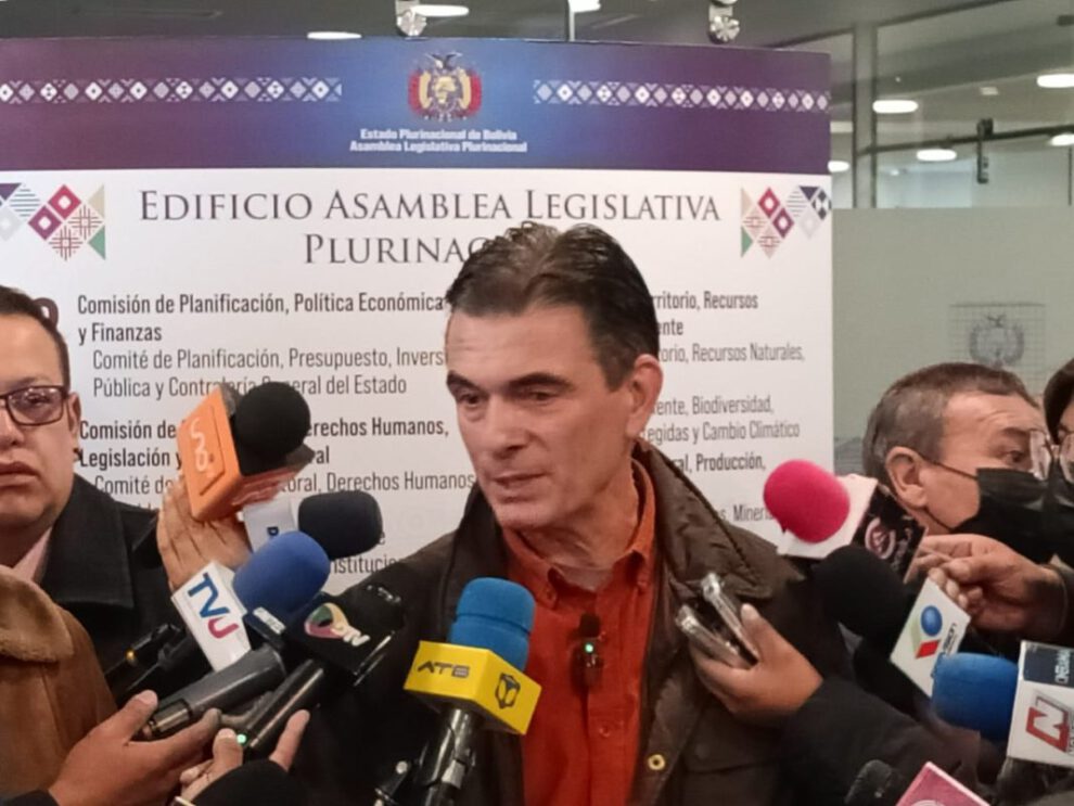 Informe oral al ministro de Economía sobre la Gestora Pública