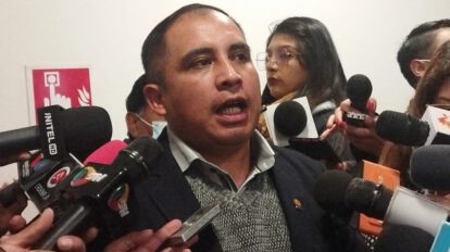 Alberto Astorga critica el despilfarro de dinero del Presidente Luis Arce