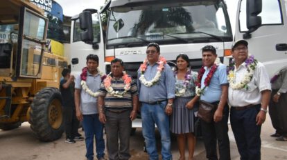 Inversión en maquinaria pesada para mejorar vías de acceso en Yapacaní